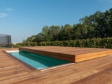 Jak elegantně zakrýt bazén? Designovou terasou SLIDE WOOD