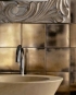 Mozaika v koupelně může mít různé podoby